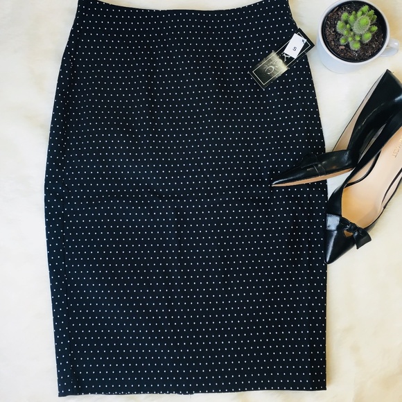 NYCC Dresses & Skirts - {NYCC} NWT szS B/W Polka Dot Pencil Skirt